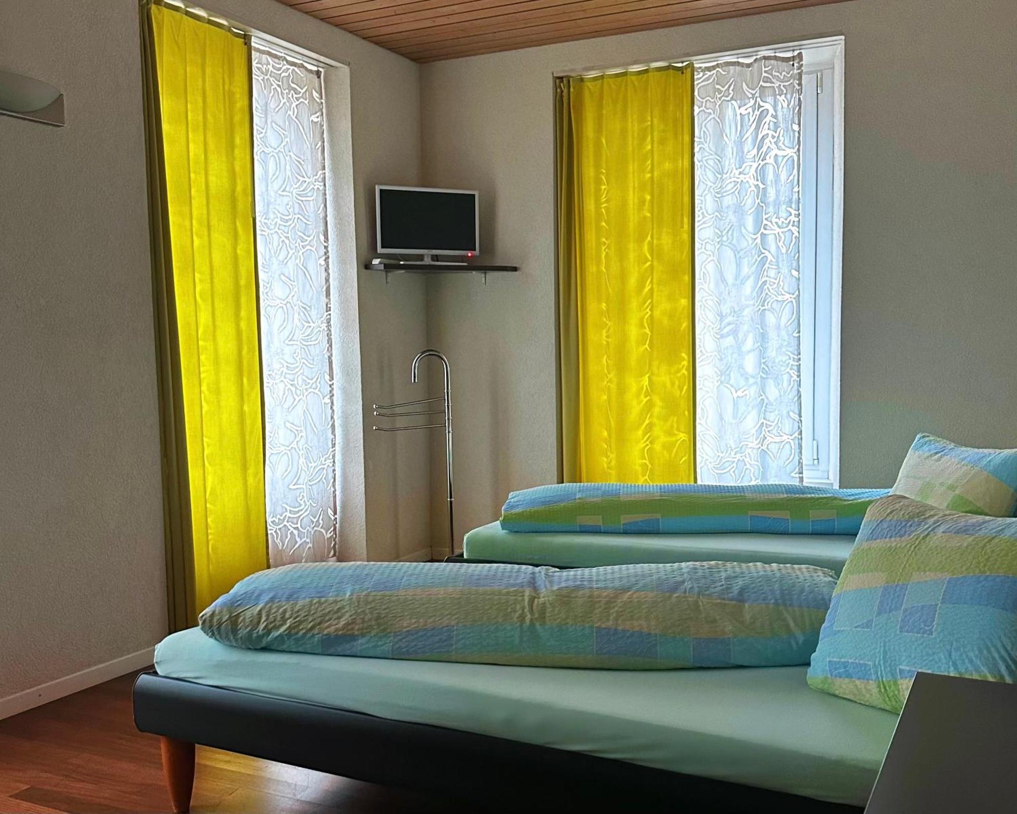 Hotel Loewen Monchaltorf Экстерьер фото