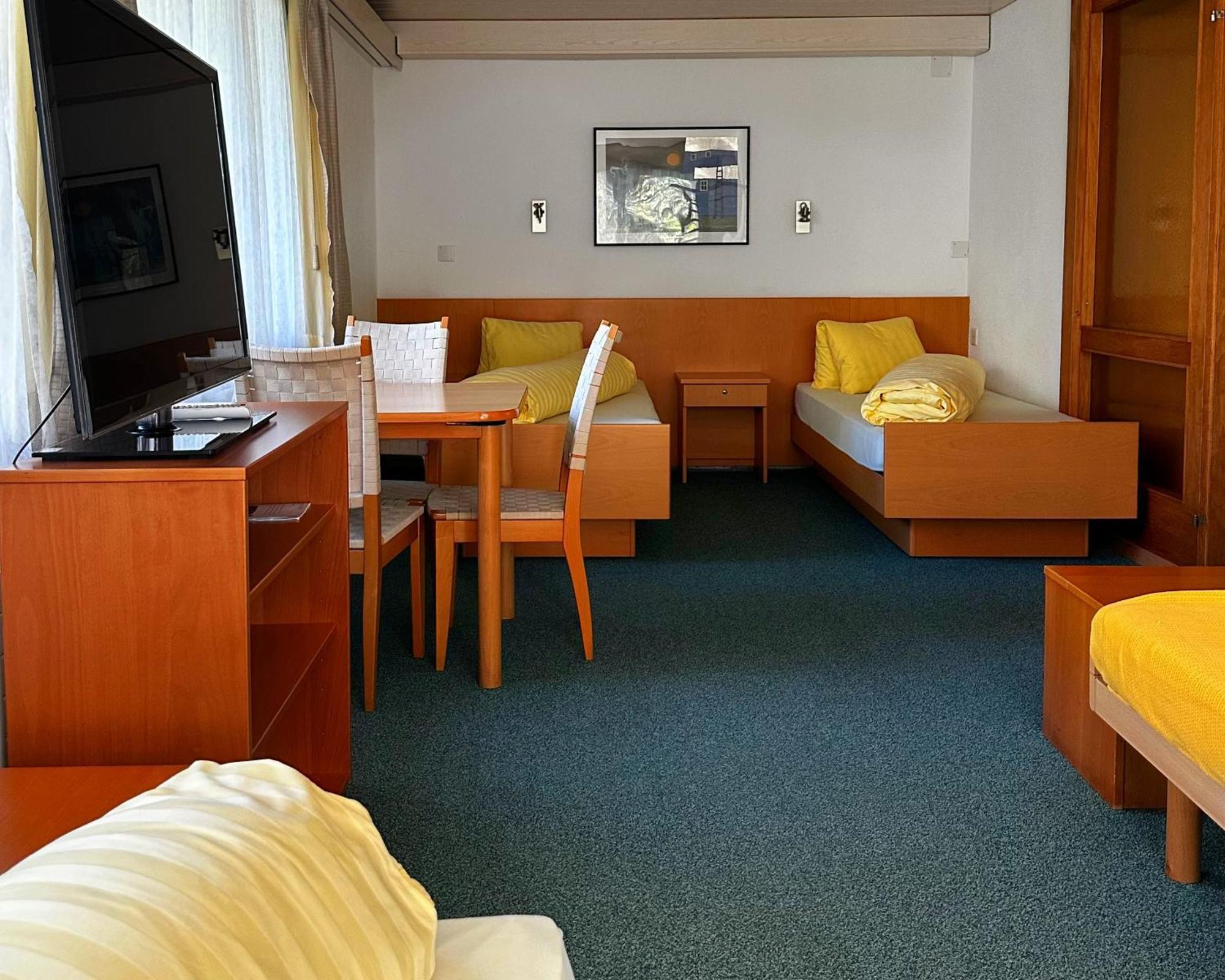 Hotel Loewen Monchaltorf Экстерьер фото
